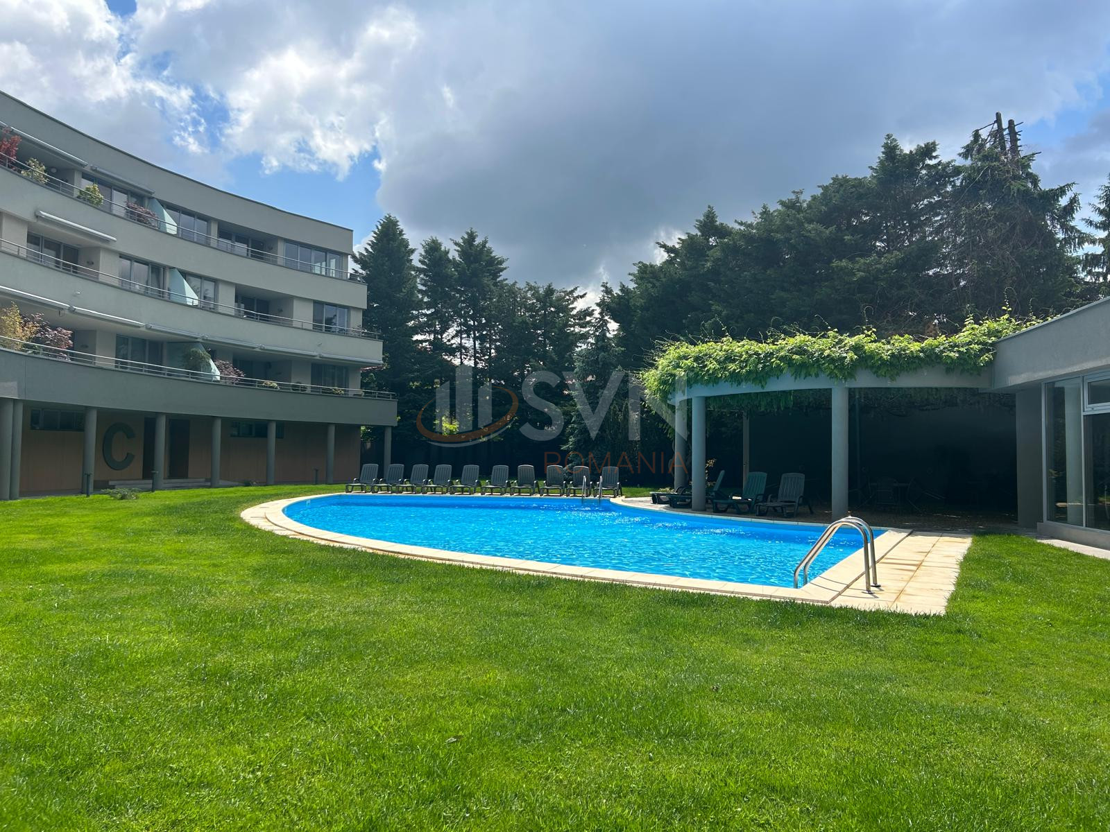 5 camere cu loc parcare exterior inclus Bucuresti/Iancu Nicolae