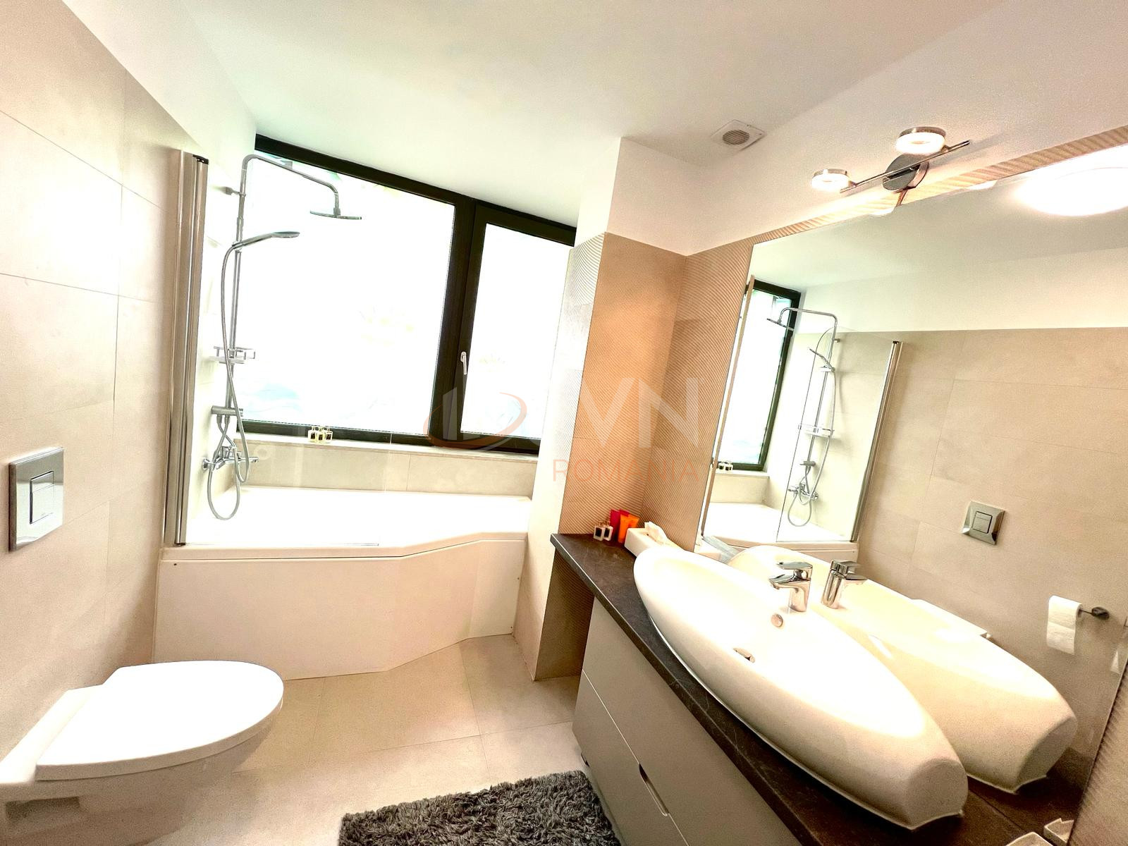 5 camere cu loc parcare exterior inclus Bucuresti/Pipera