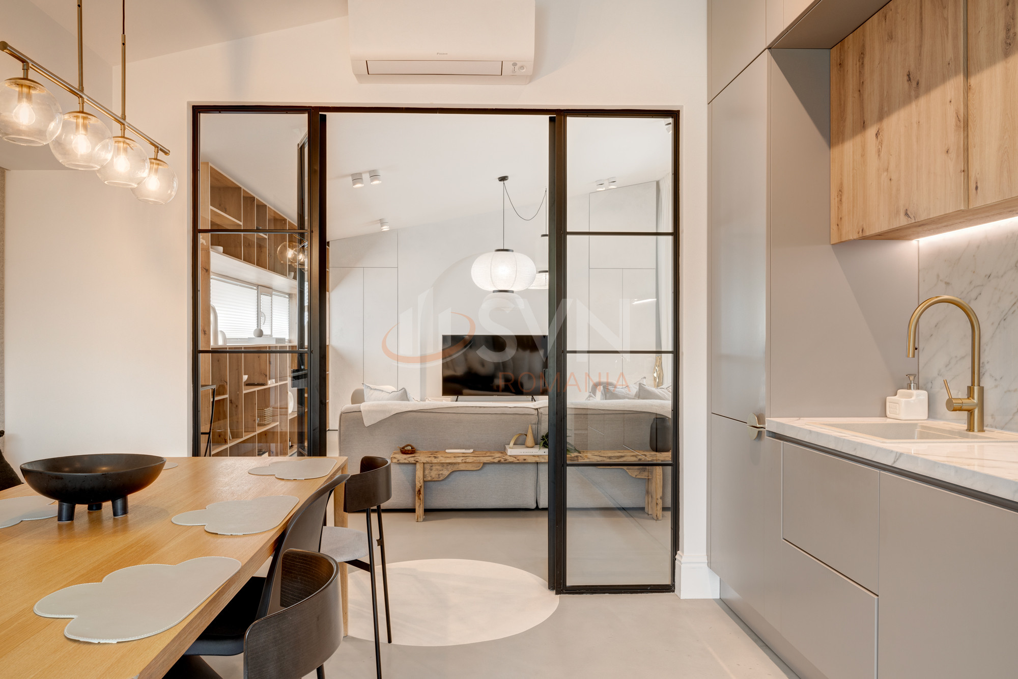 5 camere cu loc parcare exterior inclus Bucuresti/Baneasa