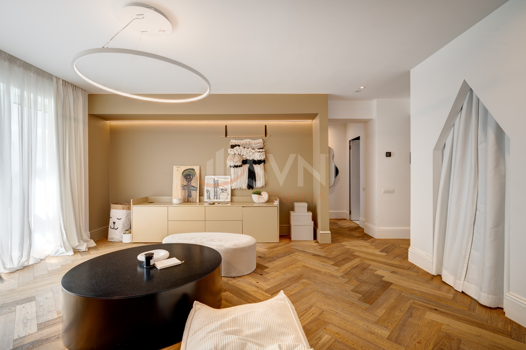 5 camere cu loc parcare exterior inclus Bucuresti/Baneasa