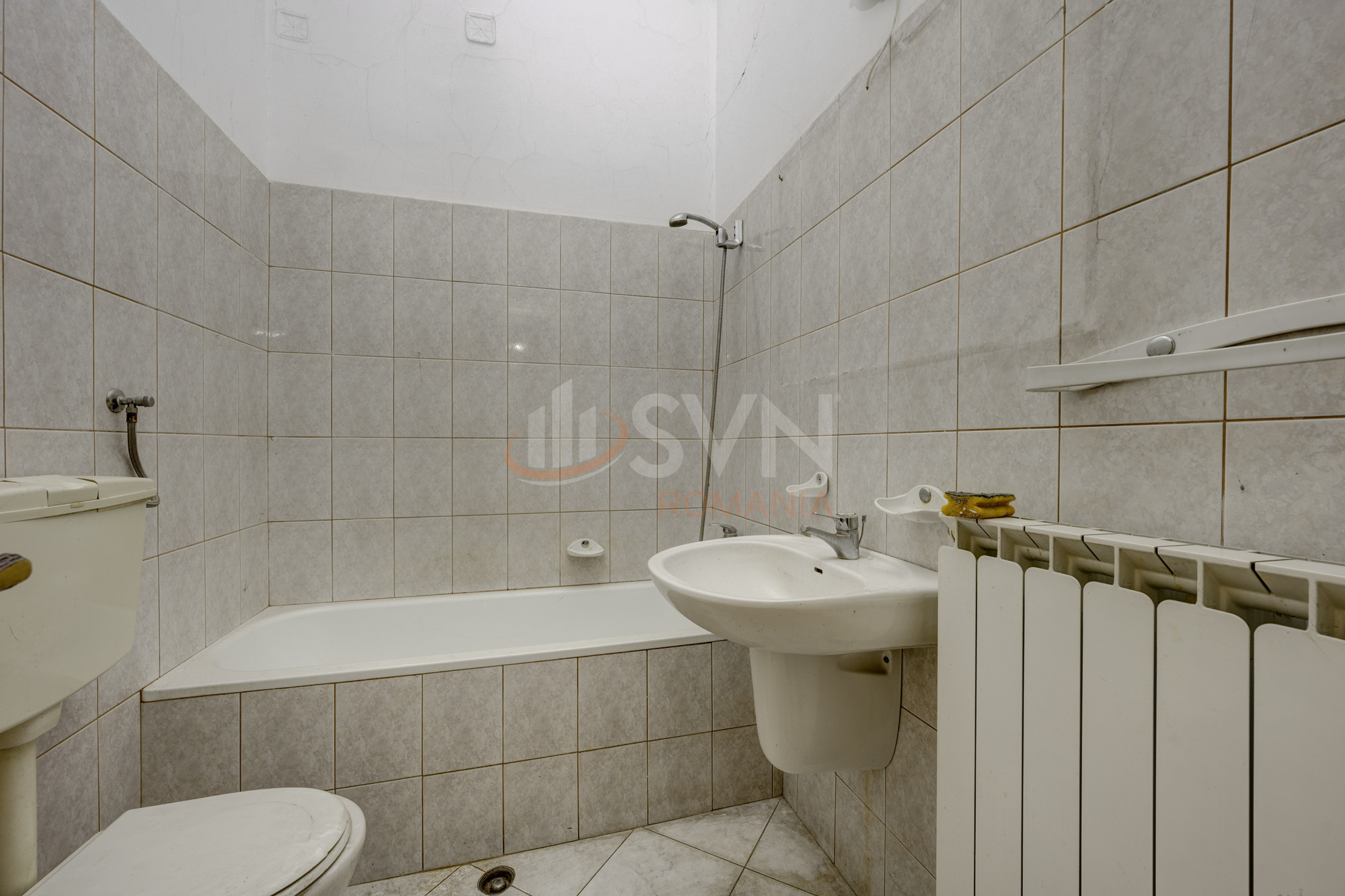 5 camere cu loc parcare exterior inclus Bucuresti/Piata Romana