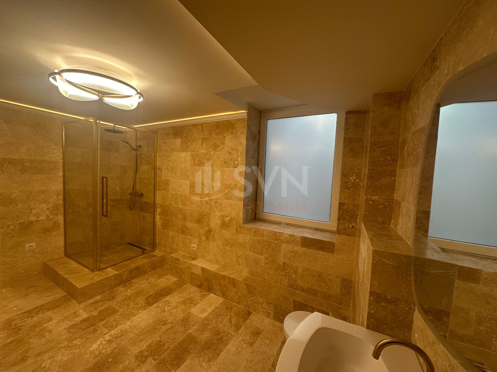 5 camere cu loc parcare exterior inclus Bucuresti/Dorobanti