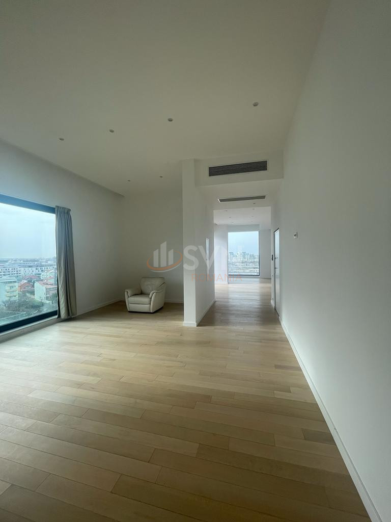 5 camere cu loc parcare subteran inclus Bucuresti/Herastrau