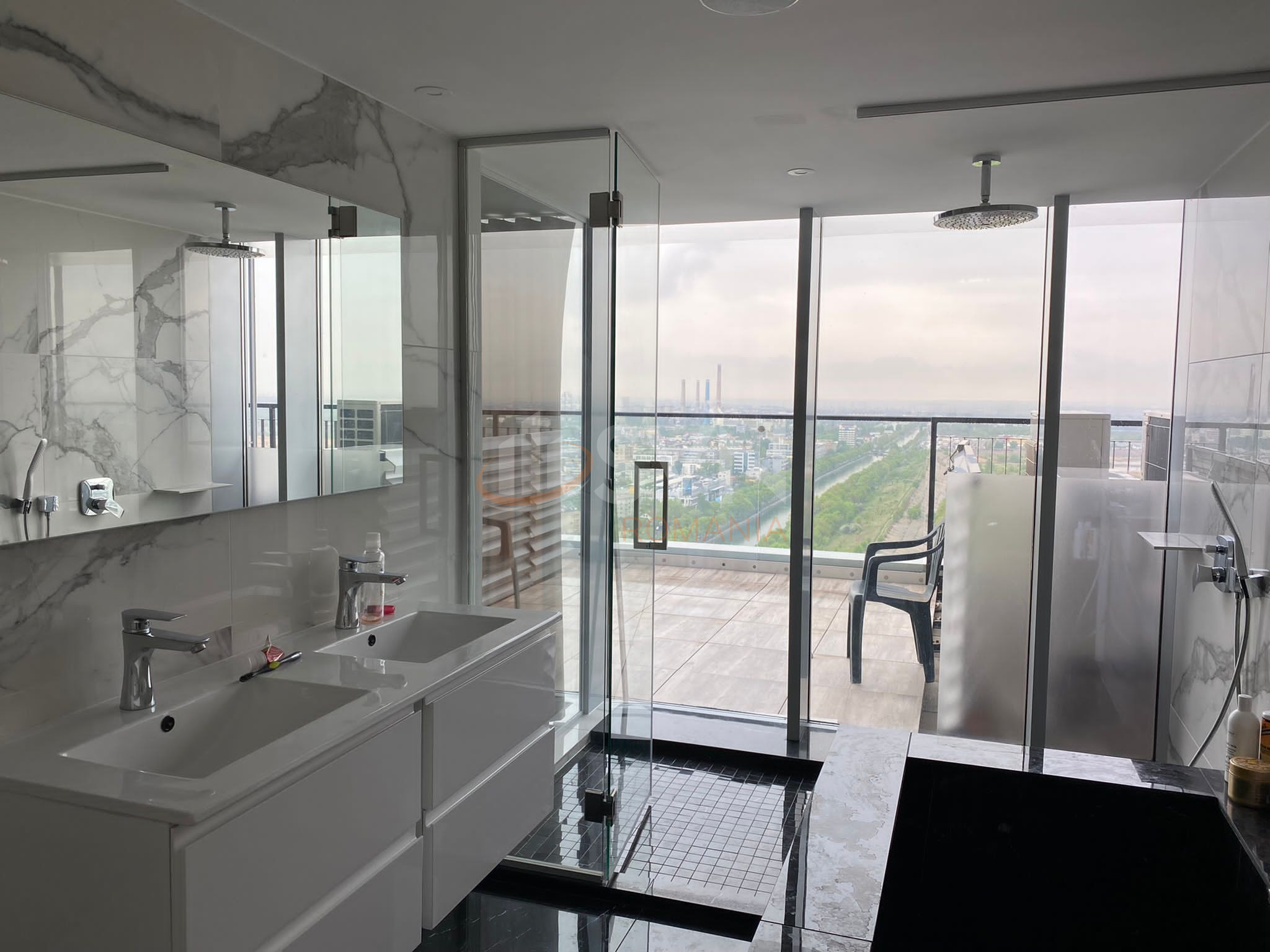 5 camere cu loc parcare subteran inclus Bucuresti/Tineretului