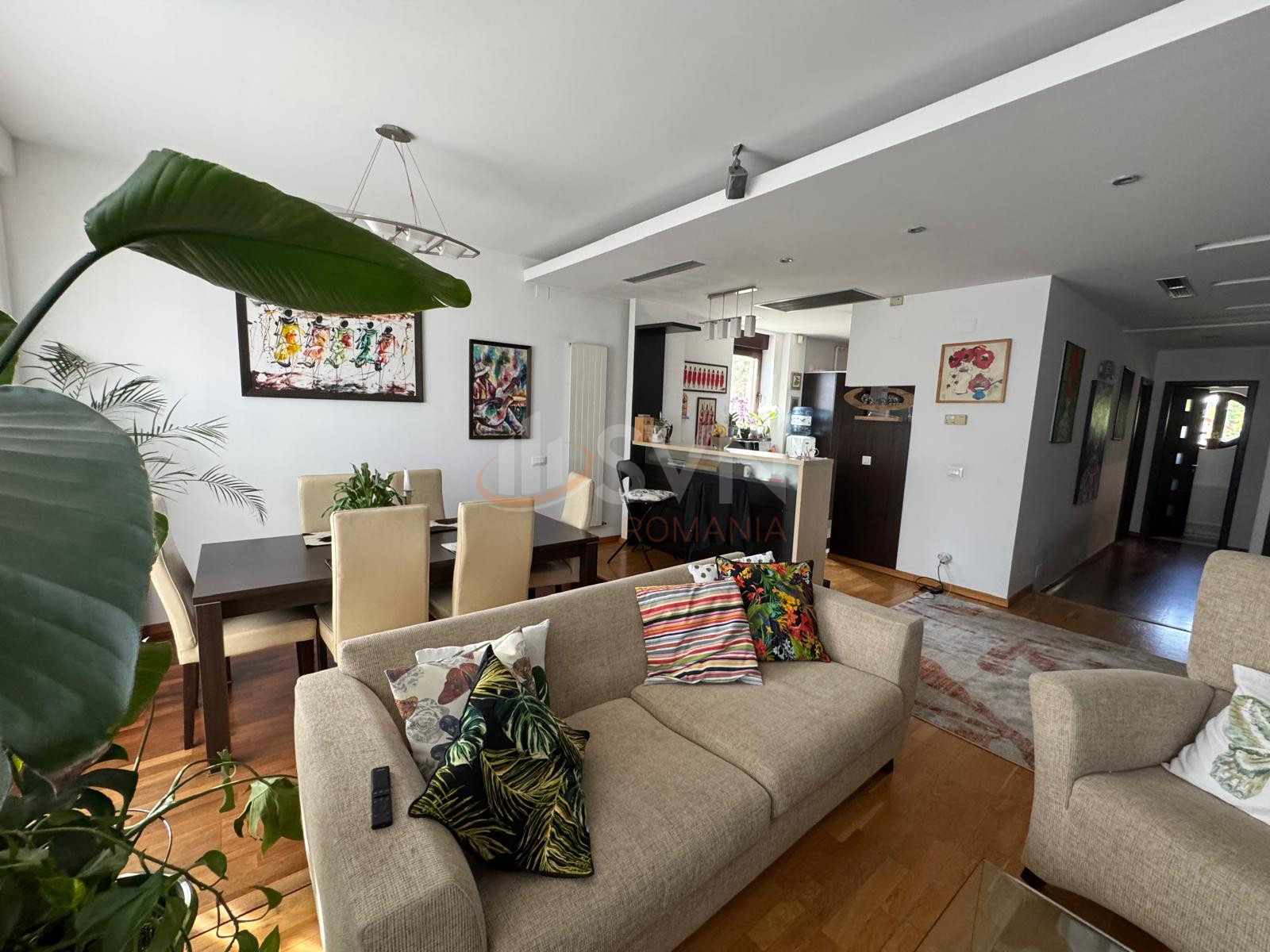 5 camere cu loc parcare subteran inclus Bucuresti/Herastrau