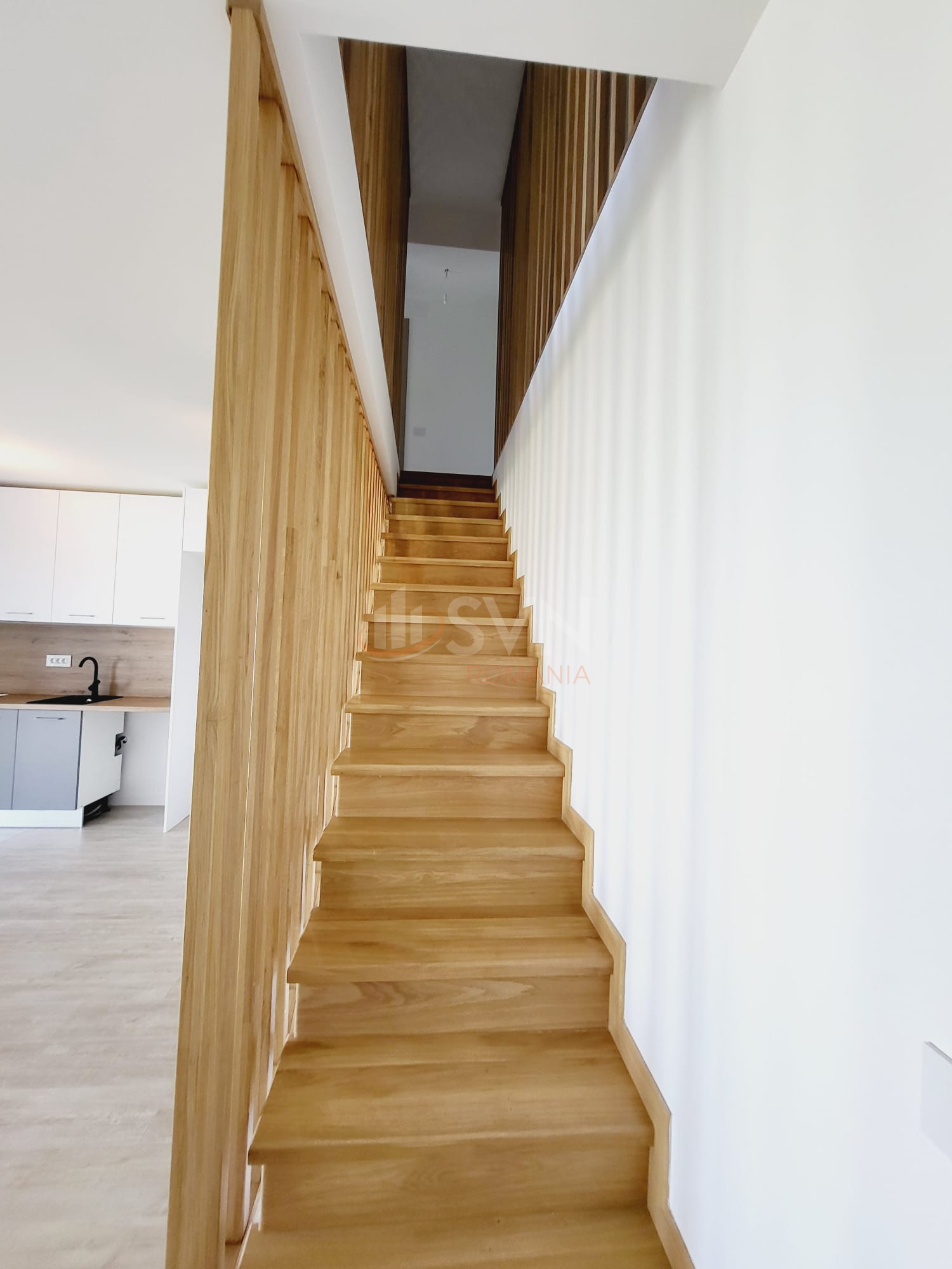 5 camere cu loc parcare subteran inclus Bucuresti/Domenii