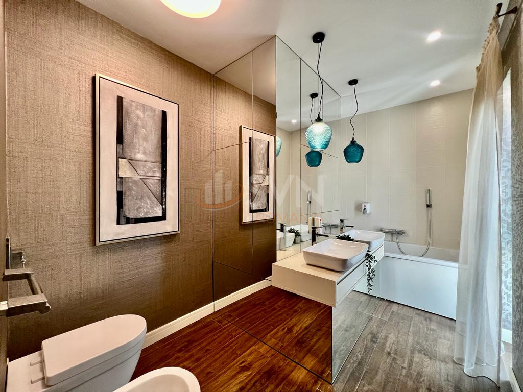 5 camere cu loc parcare subteran inclus Bucuresti/Herastrau