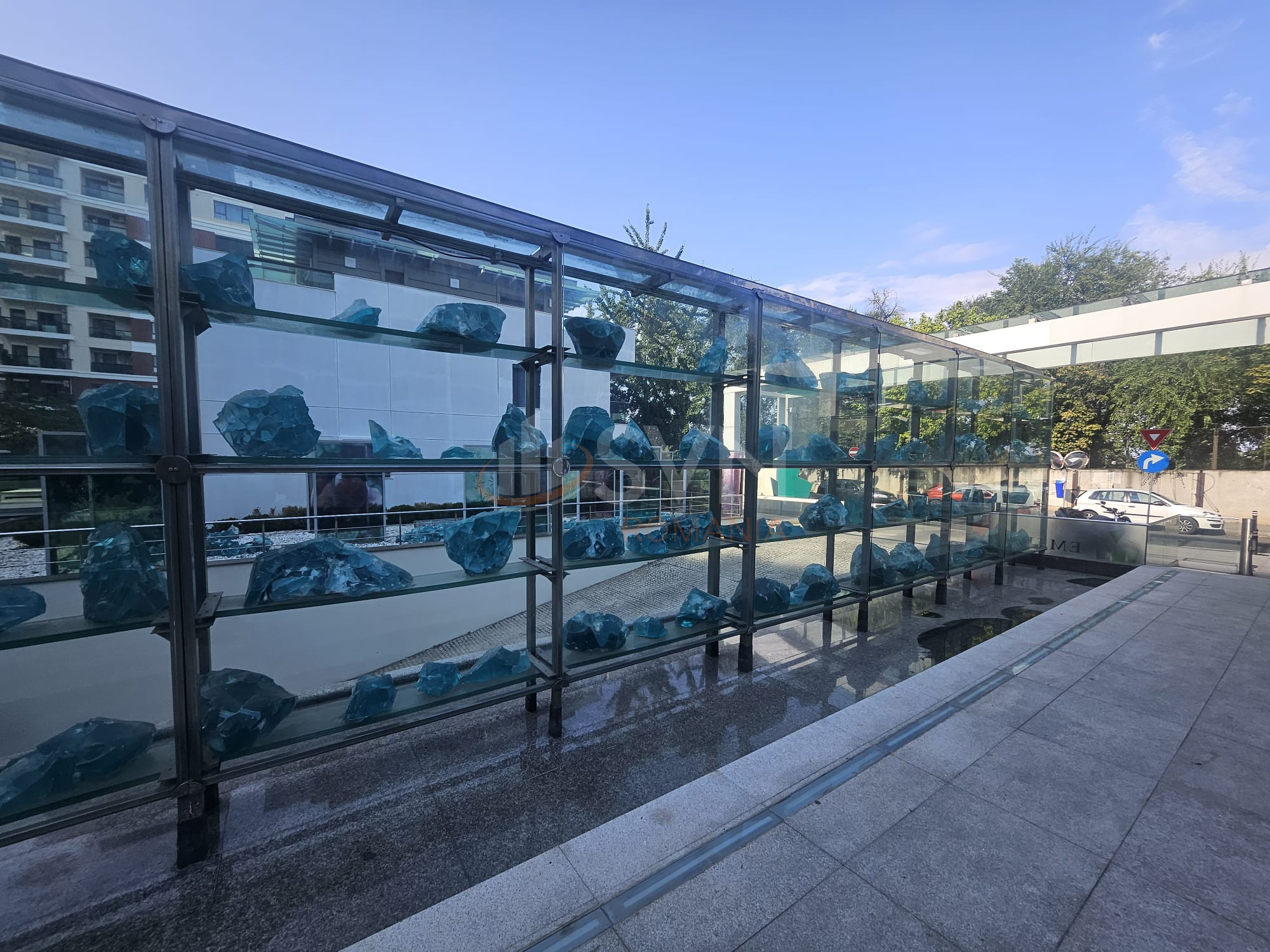 5 camere cu loc parcare subteran inclus Bucuresti/Tei