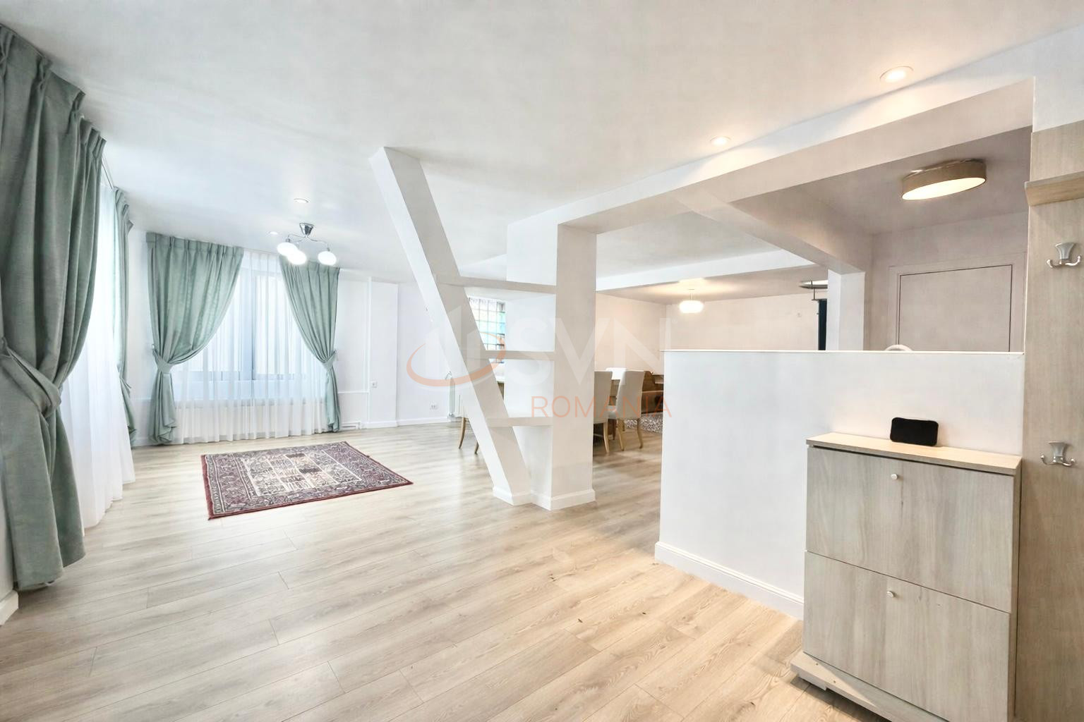 5 camere cu loc parcare subteran inclus Bucuresti/Herastrau