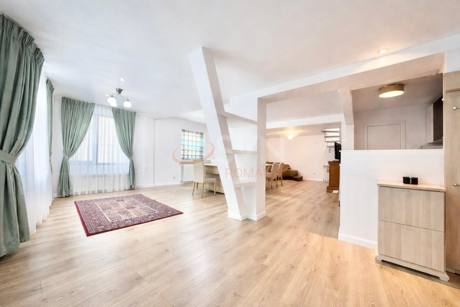 5 camere cu loc parcare subteran inclus Bucuresti/Herastrau