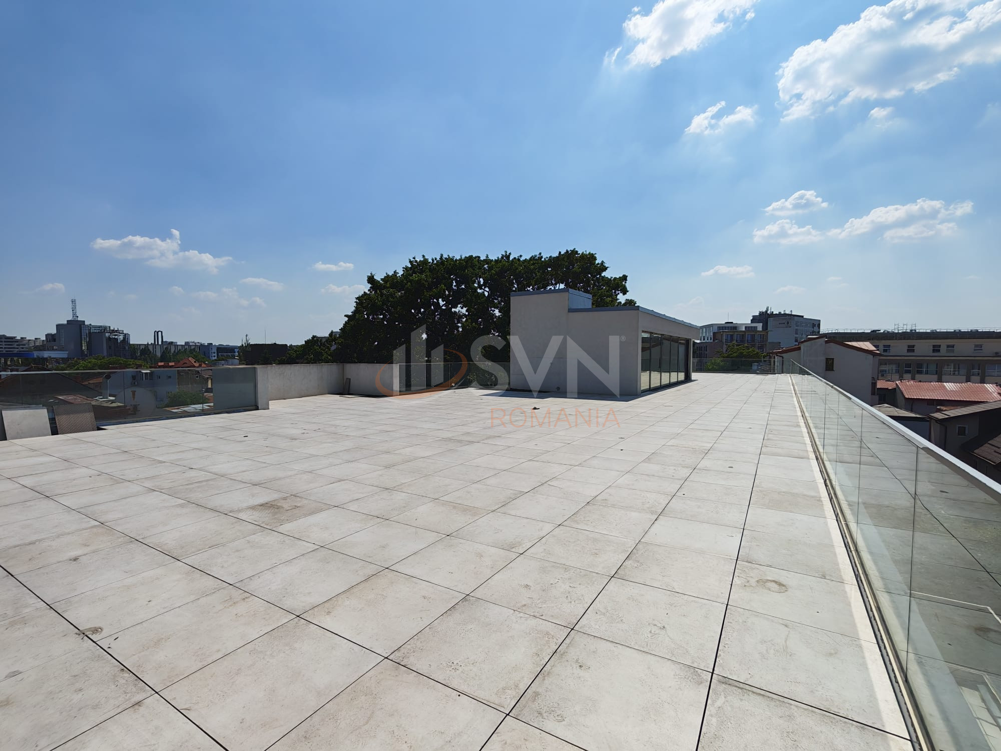 5 camere cu loc parcare subteran inclus Bucuresti/Parcul Carol