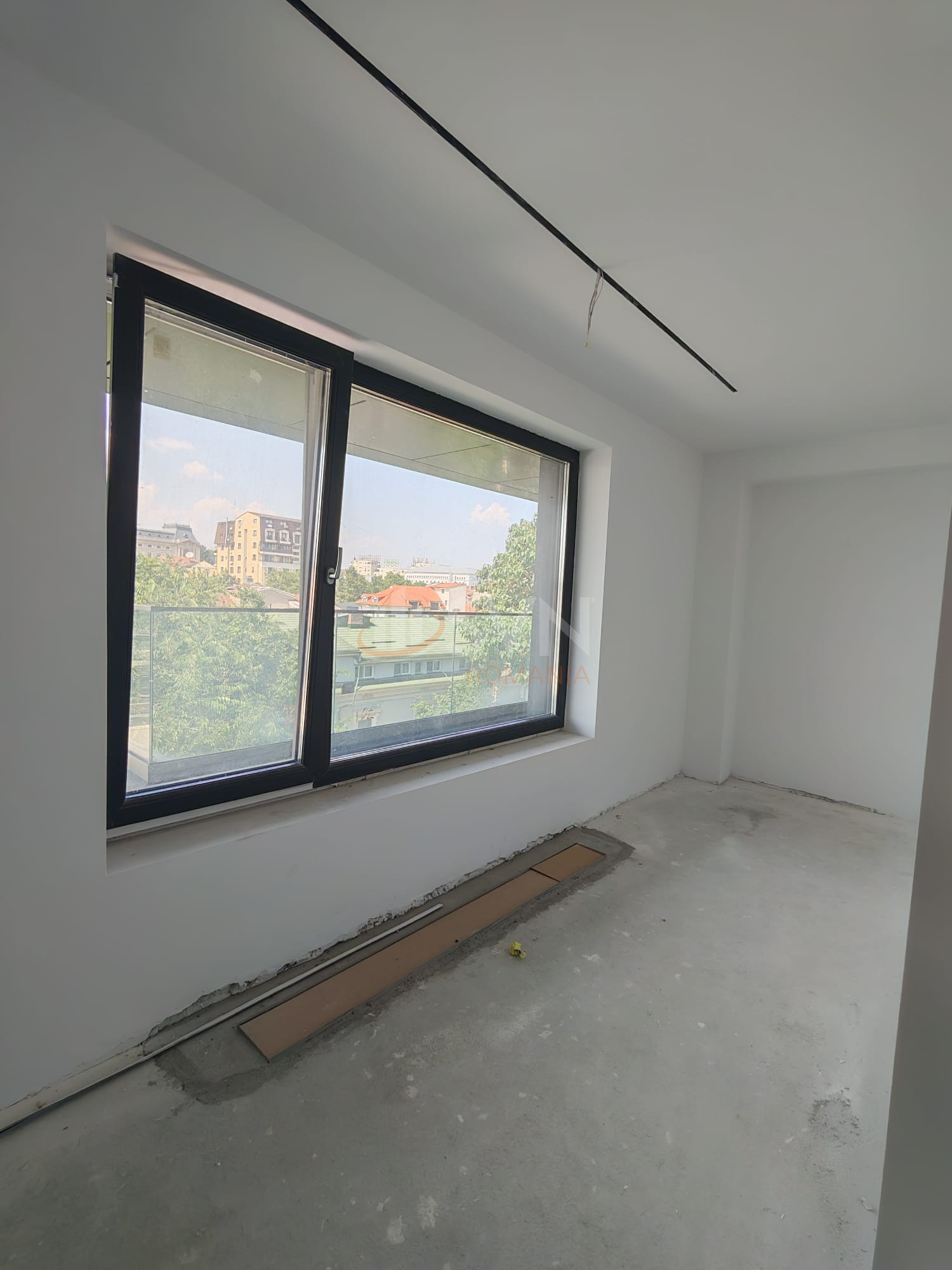 5 camere cu loc parcare subteran inclus Bucuresti/Parcul Carol