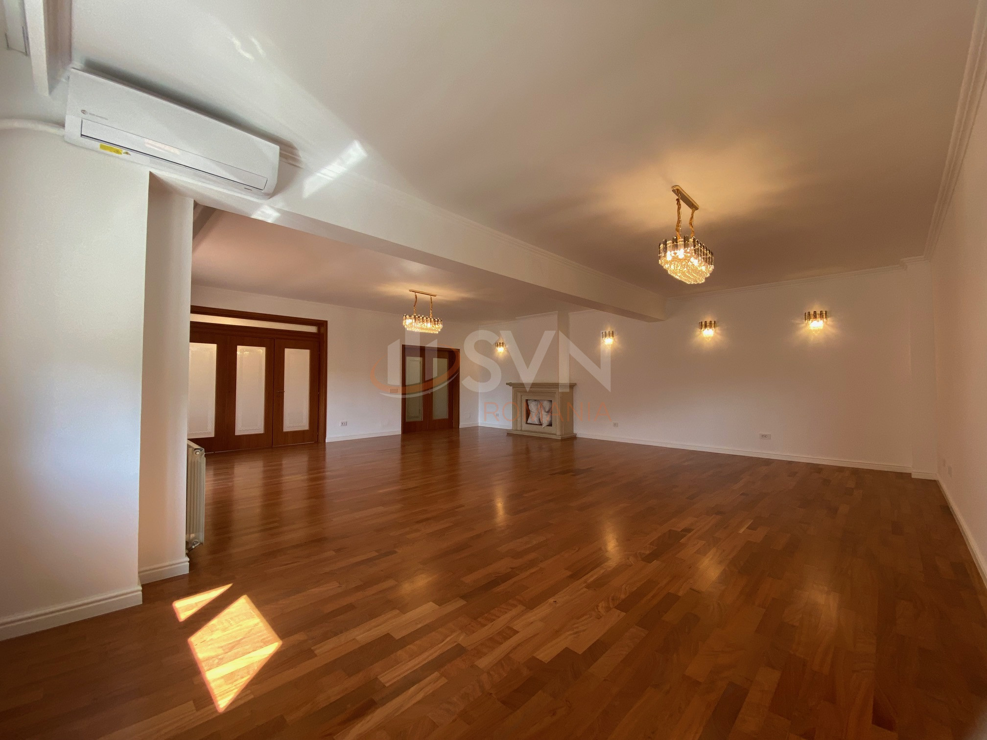 5 camere cu loc parcare subteran inclus Bucuresti/Herastrau