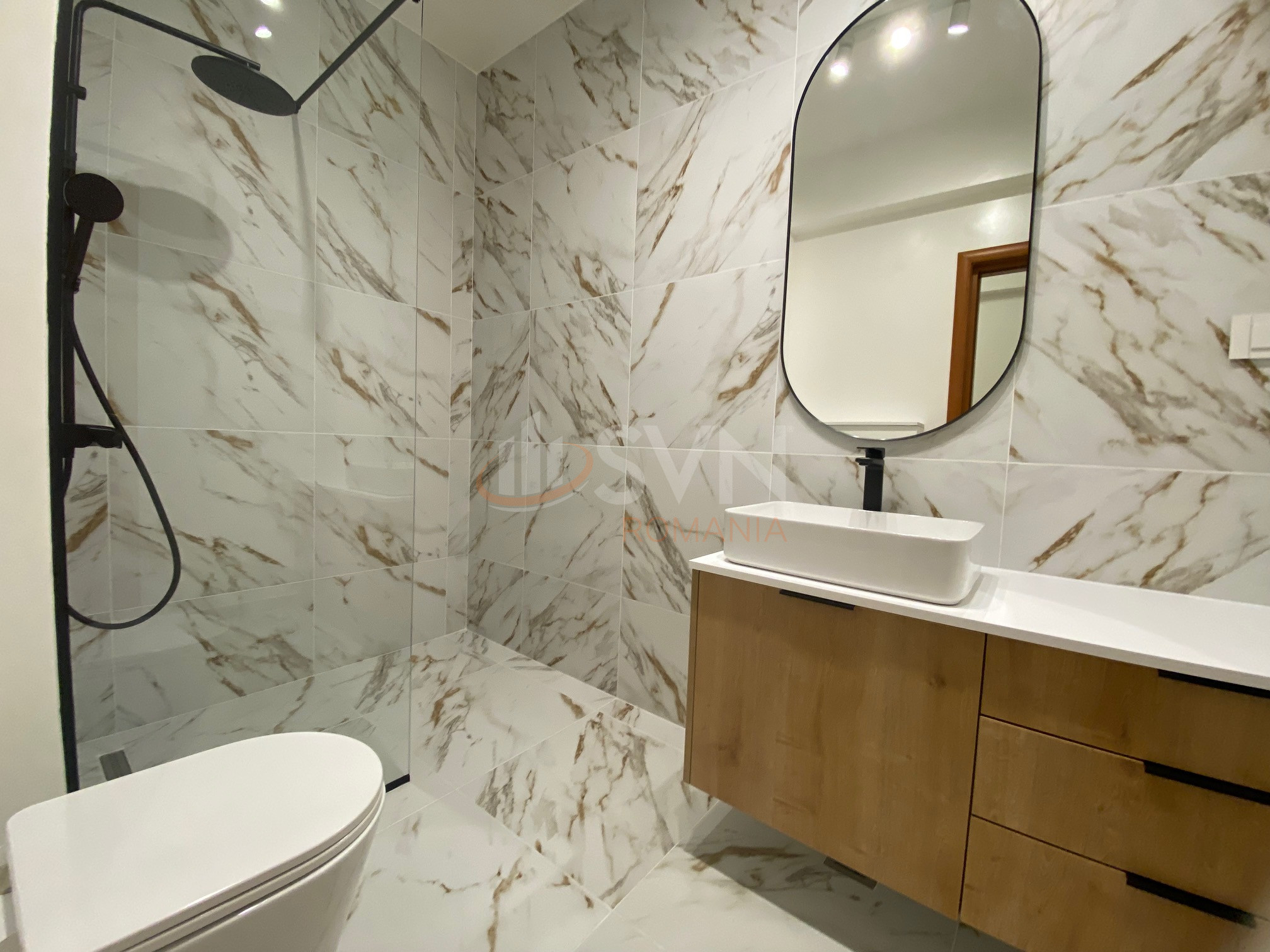 5 camere cu loc parcare subteran inclus Bucuresti/Herastrau