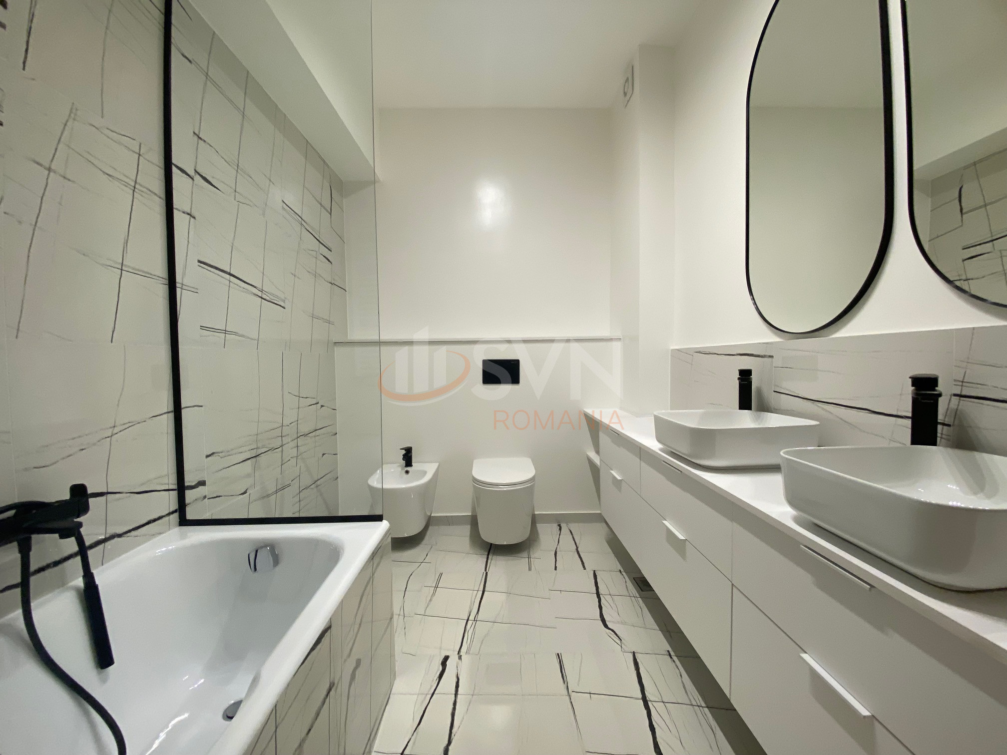 5 camere cu loc parcare subteran inclus Bucuresti/Herastrau