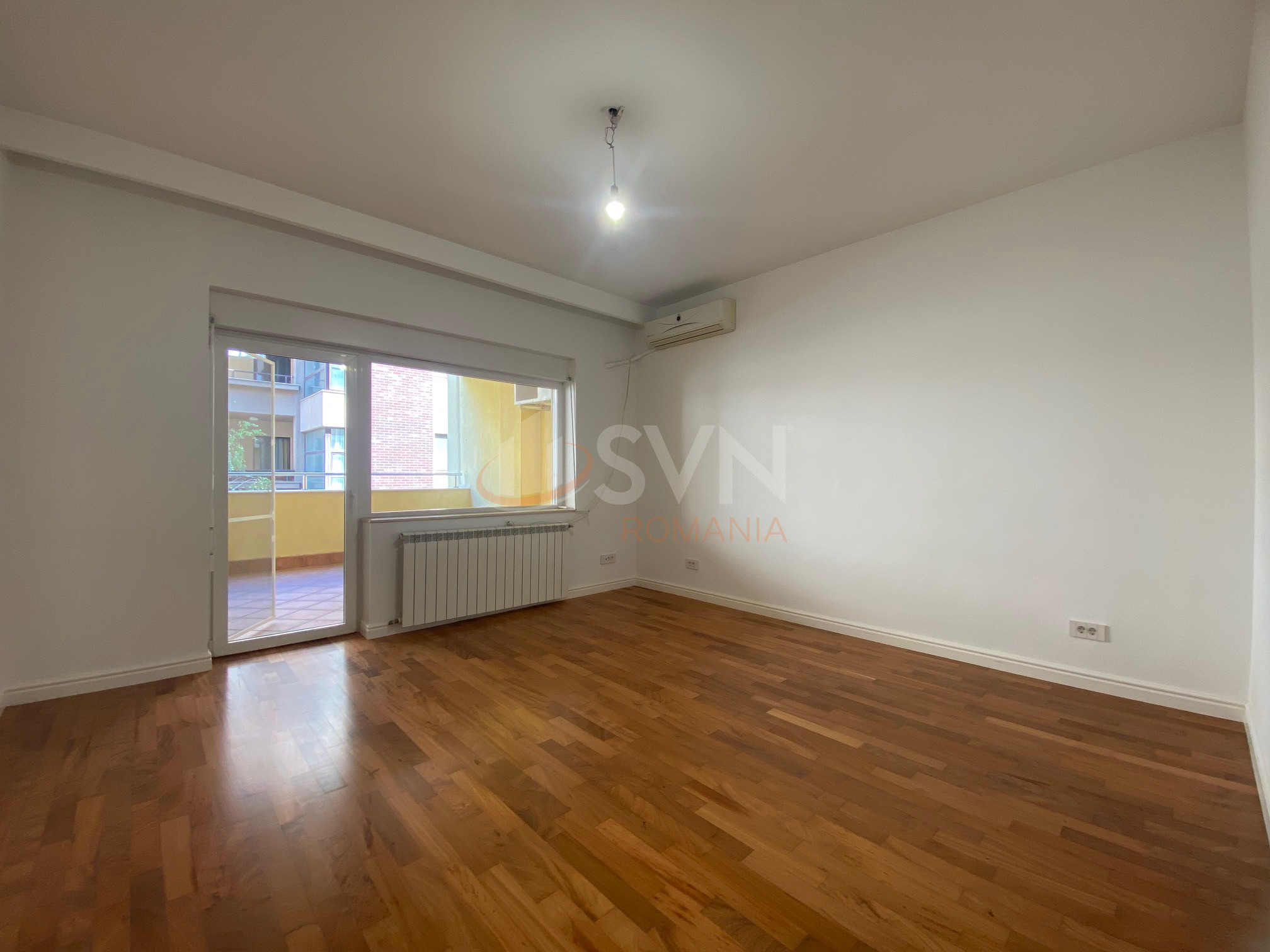 5 camere cu loc parcare subteran inclus Bucuresti/Herastrau