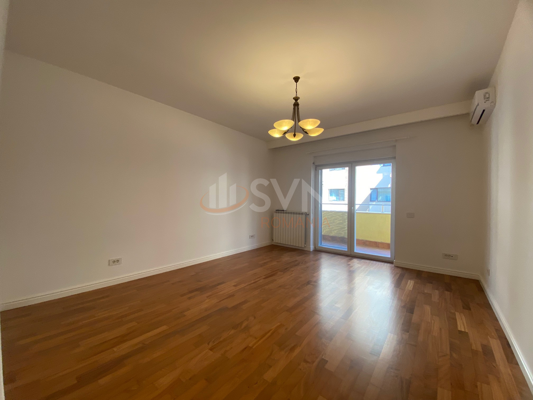 5 camere cu loc parcare subteran inclus Bucuresti/Herastrau