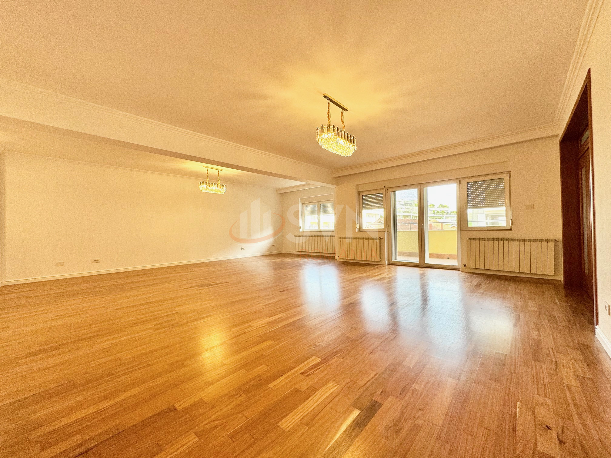 5 camere cu loc parcare subteran inclus Bucuresti/Herastrau