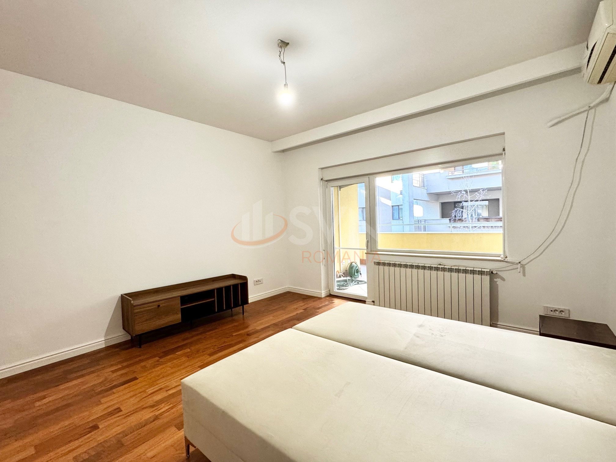 5 camere cu loc parcare subteran inclus Bucuresti/Herastrau