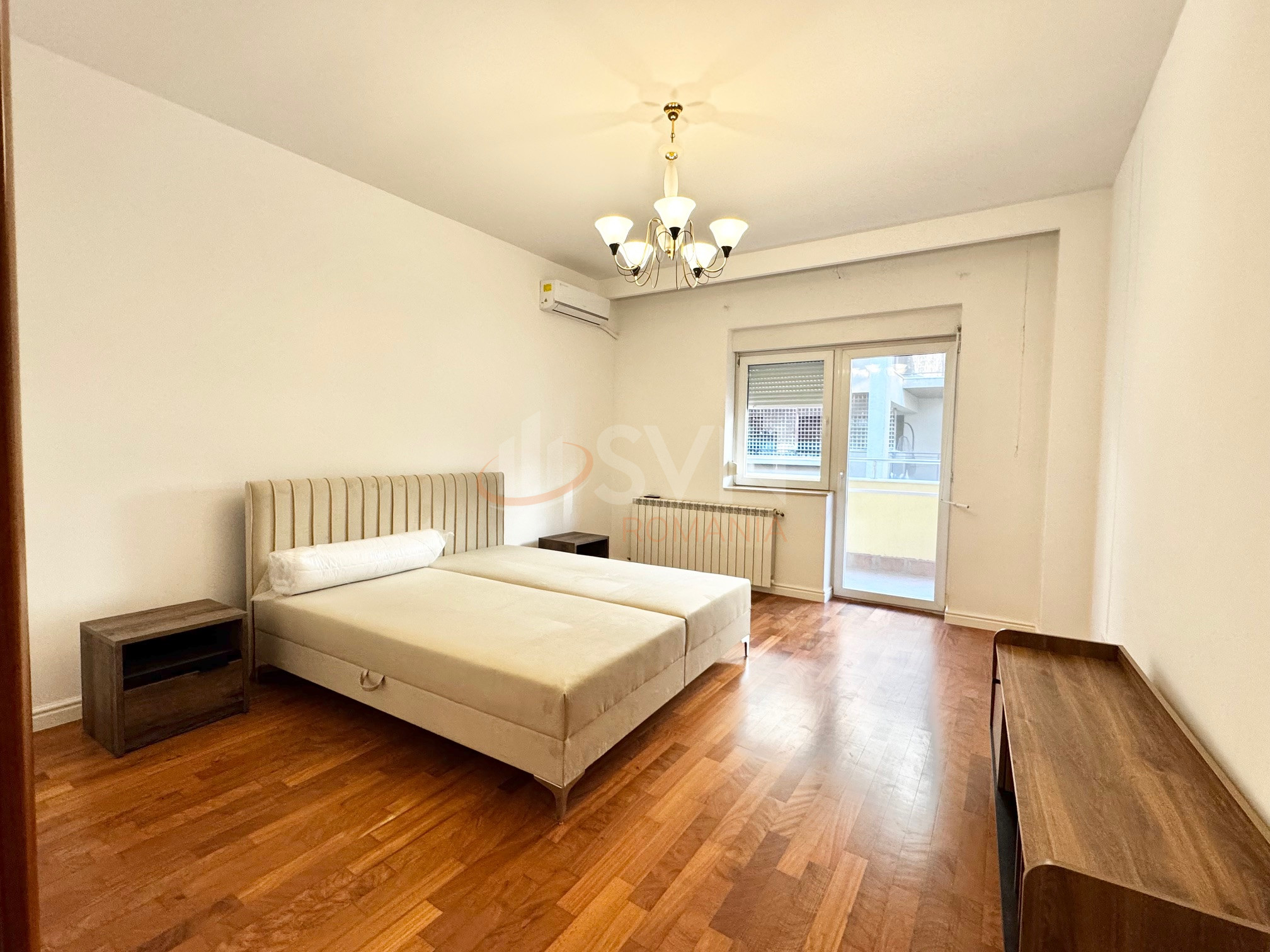 5 camere cu loc parcare subteran inclus Bucuresti/Herastrau