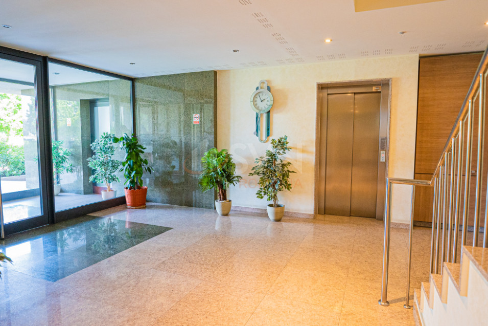 5 camere cu loc parcare subteran inclus Bucuresti/Baneasa