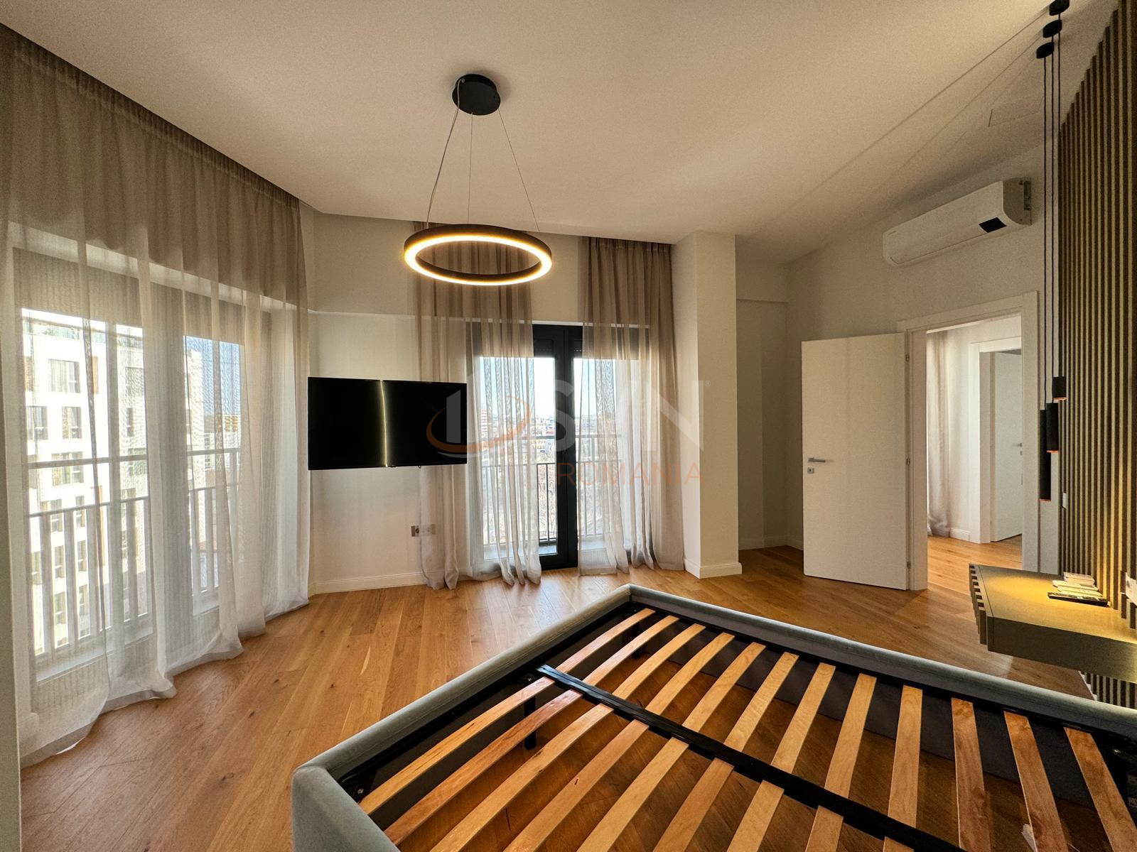 5 camere cu loc parcare subteran inclus Bucuresti/Herastrau