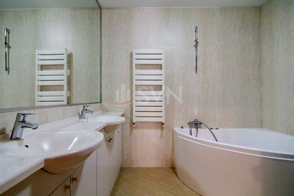 5 camere cu loc parcare subteran inclus Bucuresti/Herastrau