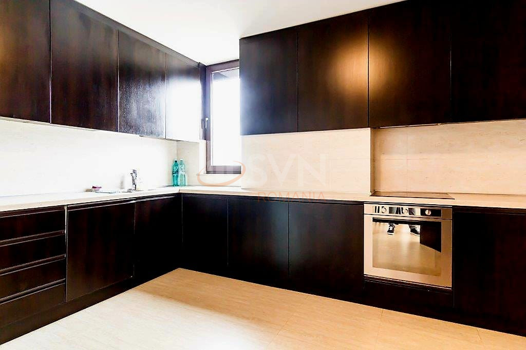 5 camere cu loc parcare subteran inclus Bucuresti/Herastrau