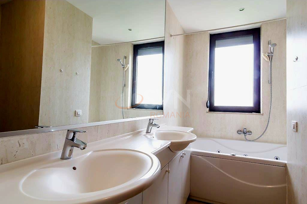 5 camere cu loc parcare subteran inclus Bucuresti/Herastrau