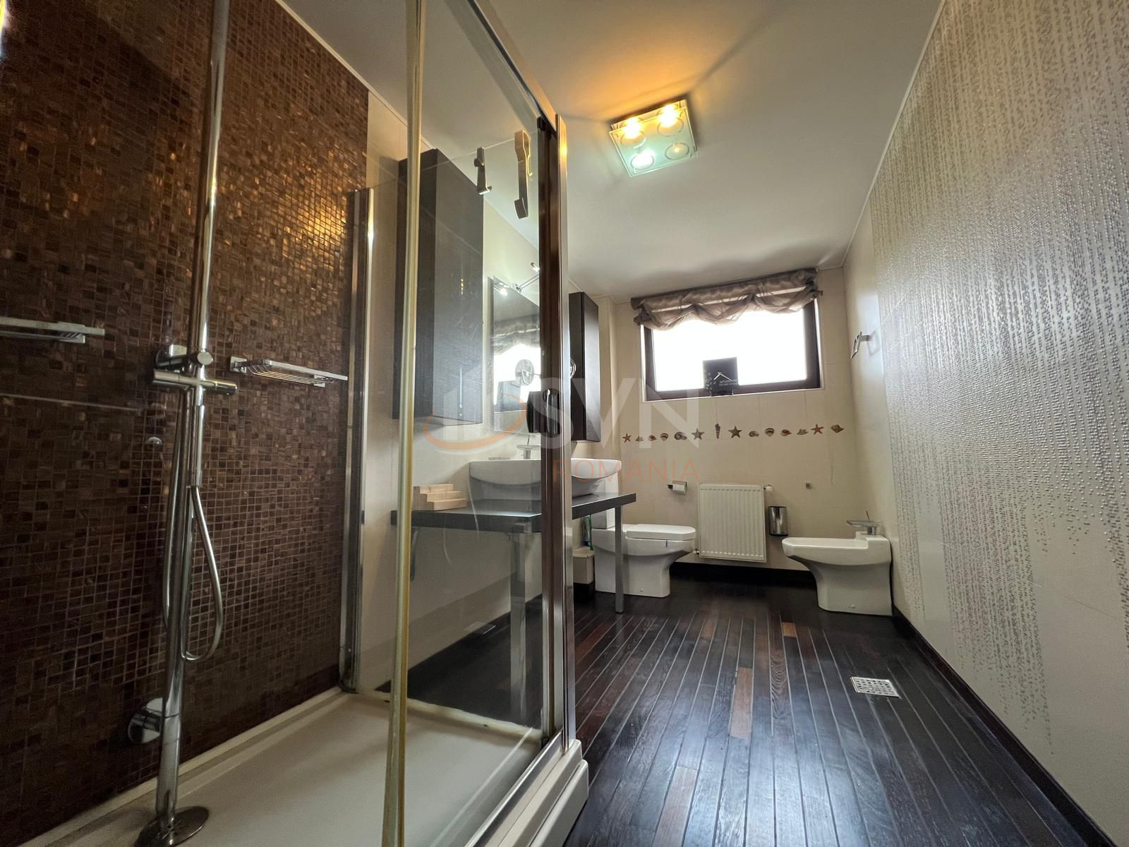 6 camere cu loc parcare exterior inclus Bucuresti/Sisesti