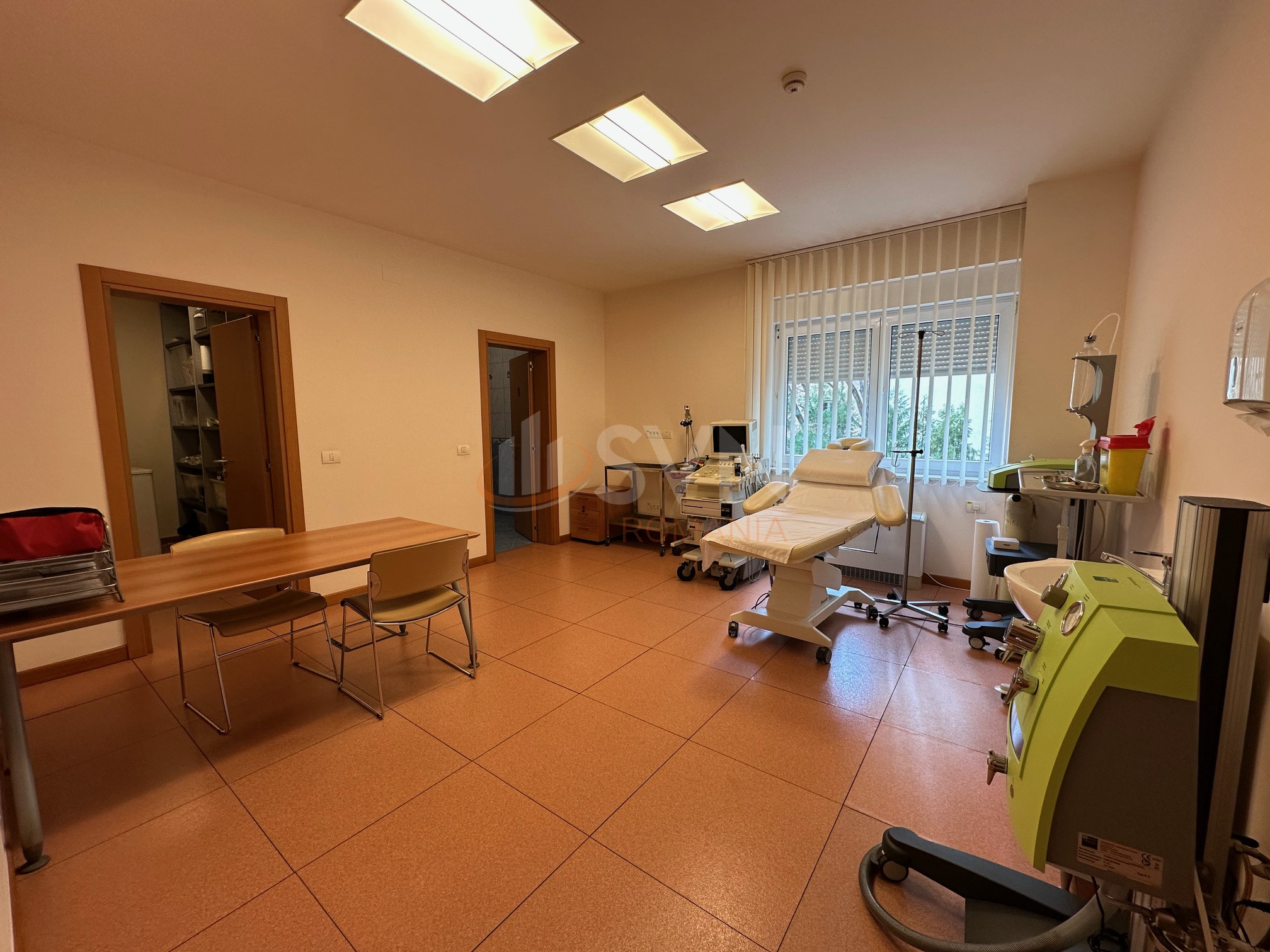 6 camere cu loc parcare exterior inclus Bucuresti/Herastrau