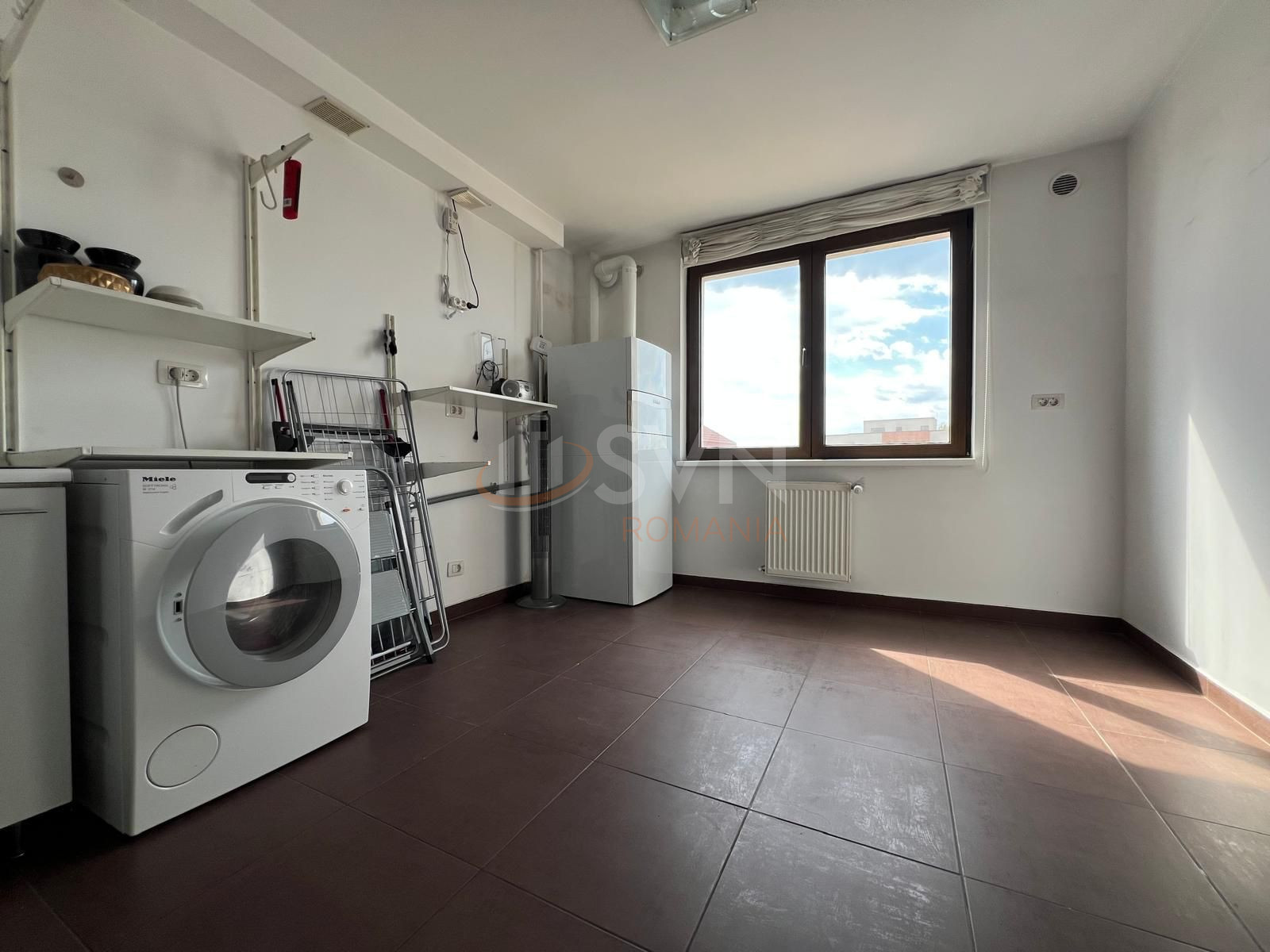 6 camere cu loc parcare exterior inclus Bucuresti/Sisesti