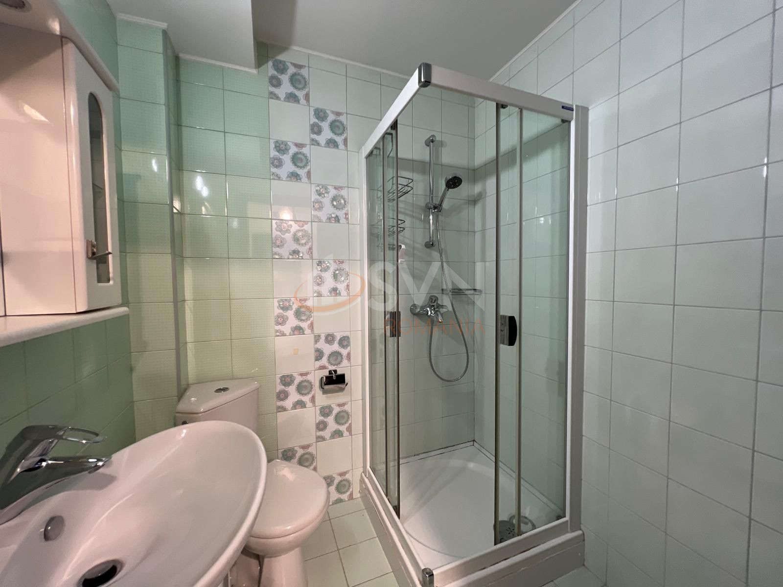 6 camere cu loc parcare exterior inclus Bucuresti/Sisesti