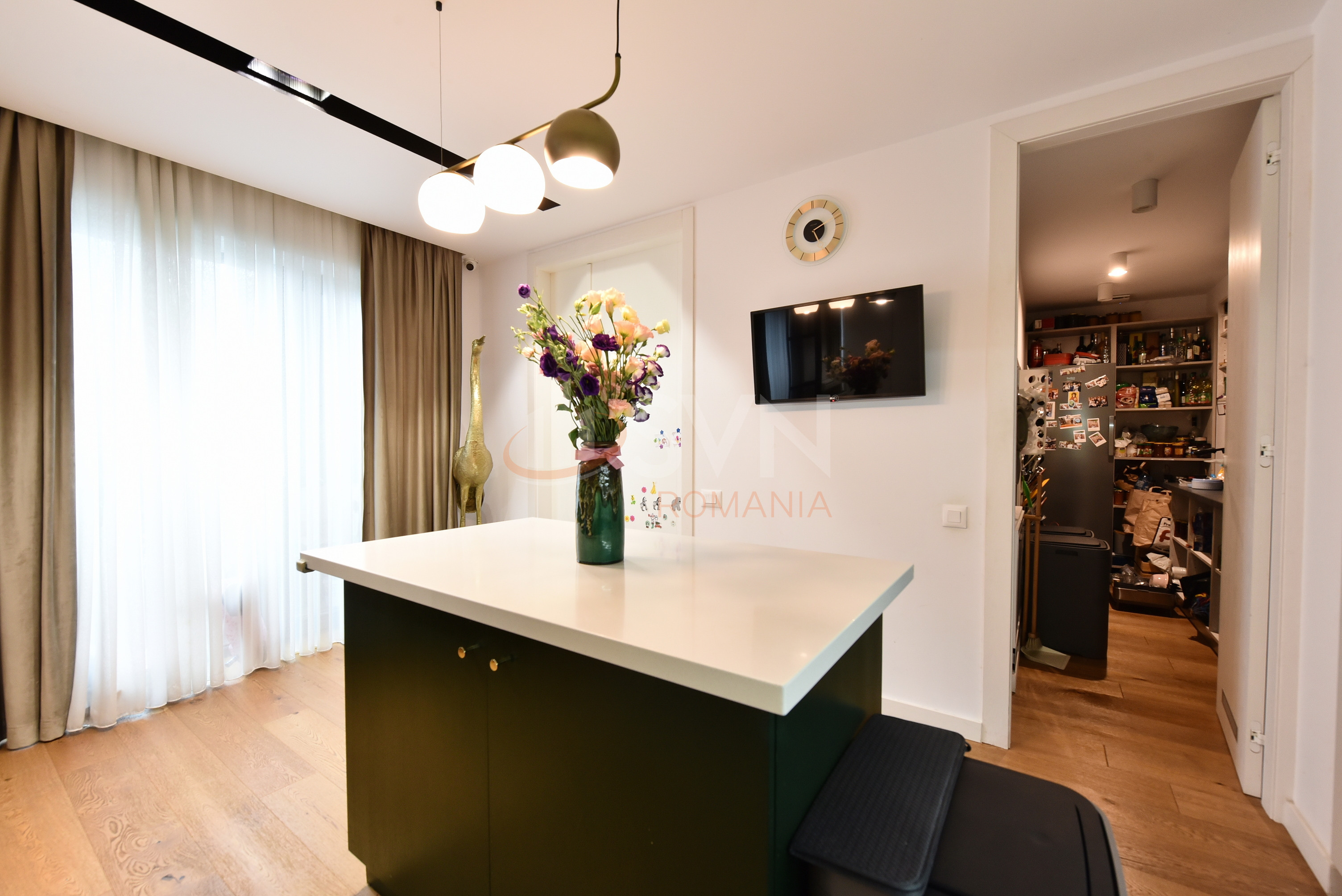 6 camere cu loc parcare subteran inclus Bucuresti/Pipera