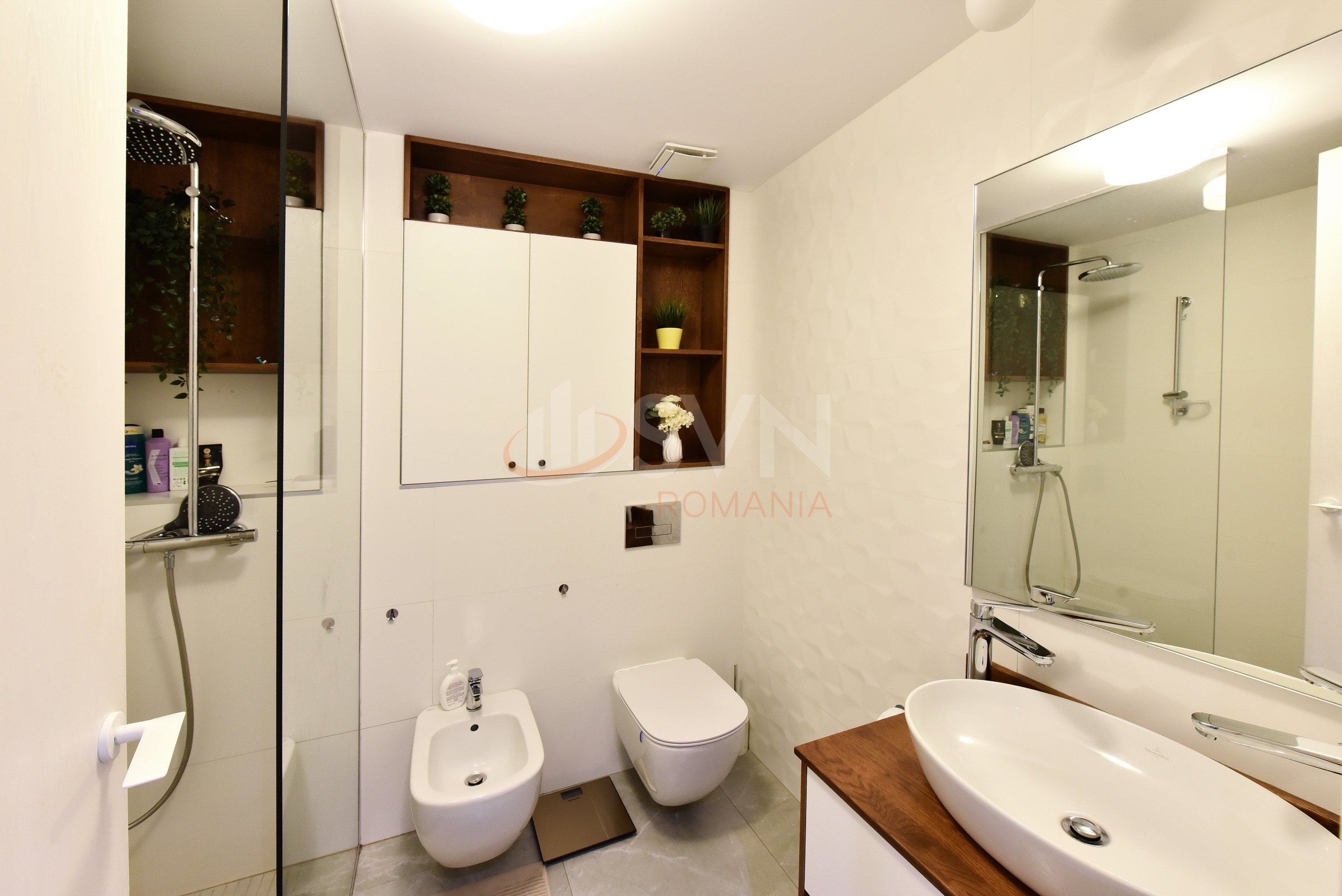 6 camere cu loc parcare subteran inclus Bucuresti/Pipera