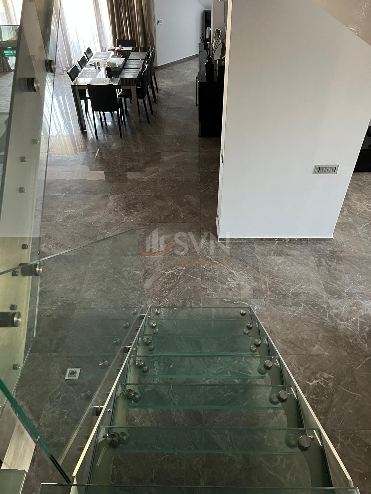 6 camere cu loc parcare subteran inclus Bucuresti/Domenii
