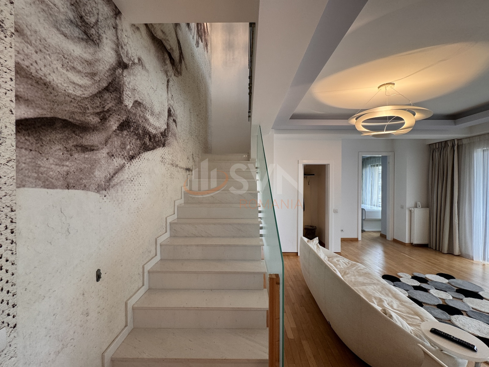 6 camere cu loc parcare subteran inclus Bucuresti/Stefan Cel Mare