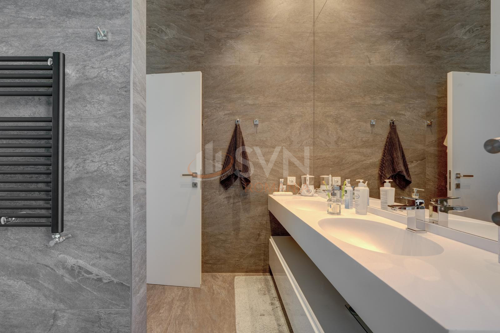 6 camere cu loc parcare subteran inclus Bucuresti/Herastrau