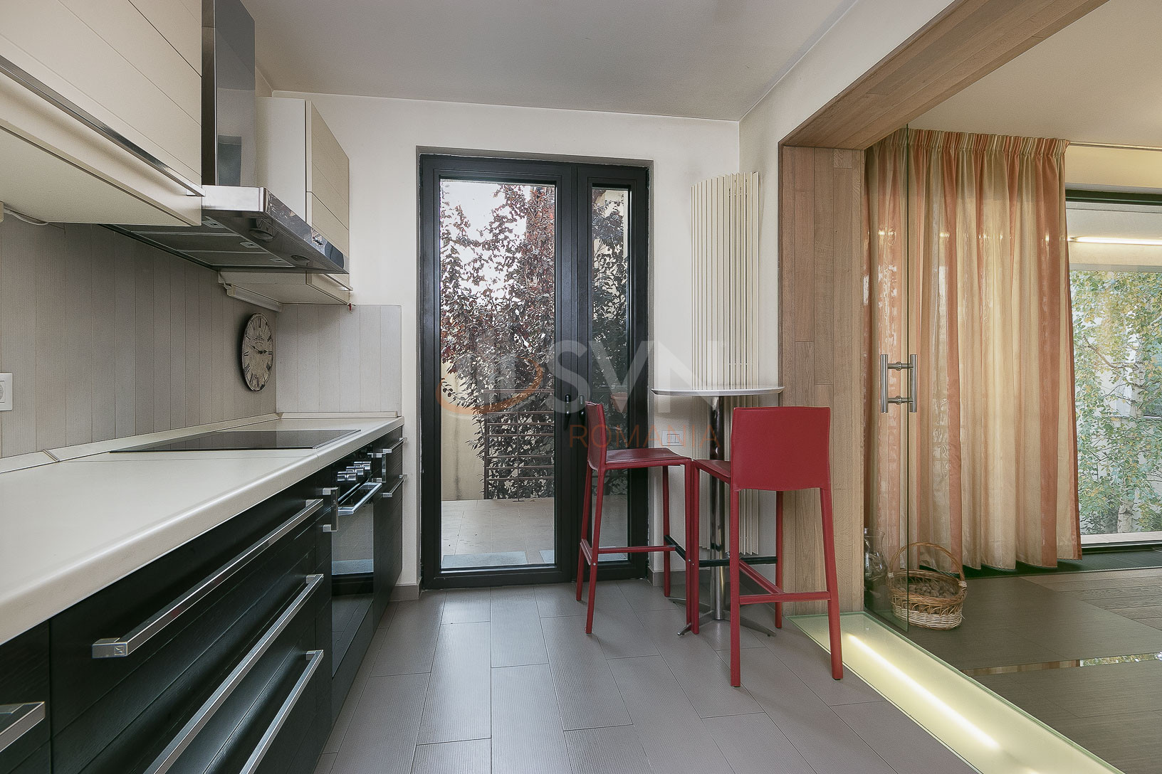 6 camere cu loc parcare subteran inclus Bucuresti/Floreasca