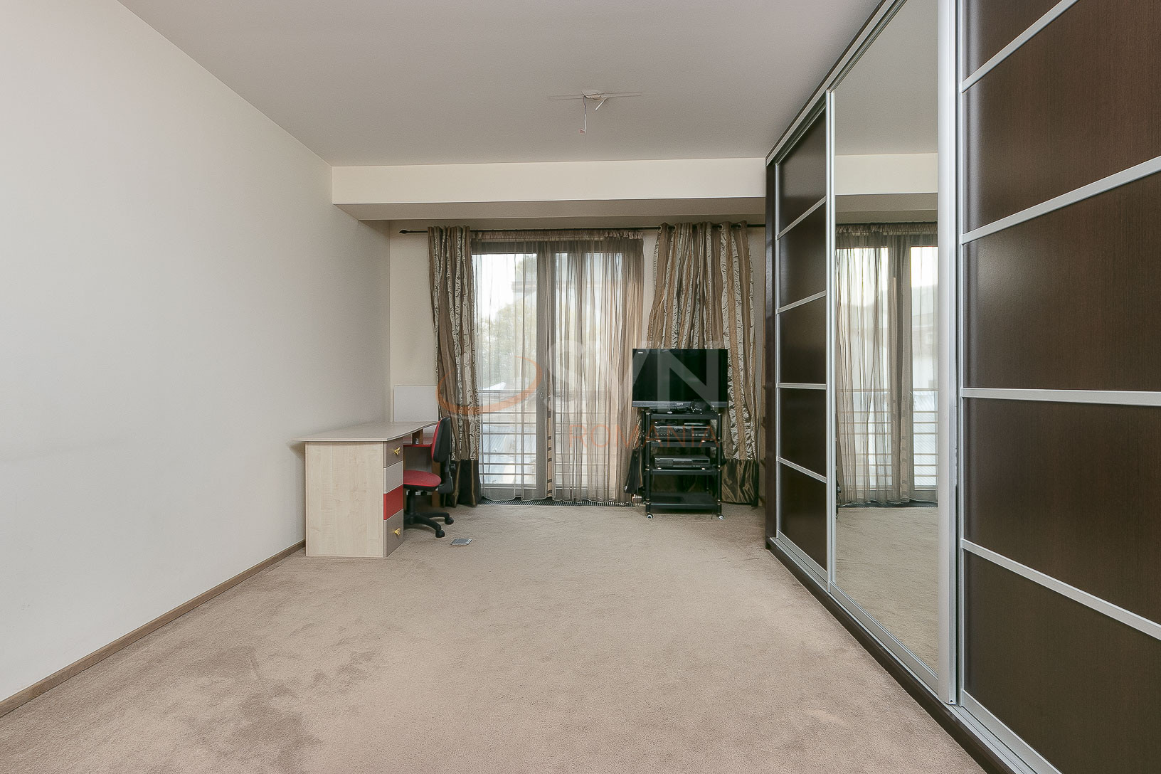 6 camere cu loc parcare subteran inclus Bucuresti/Floreasca