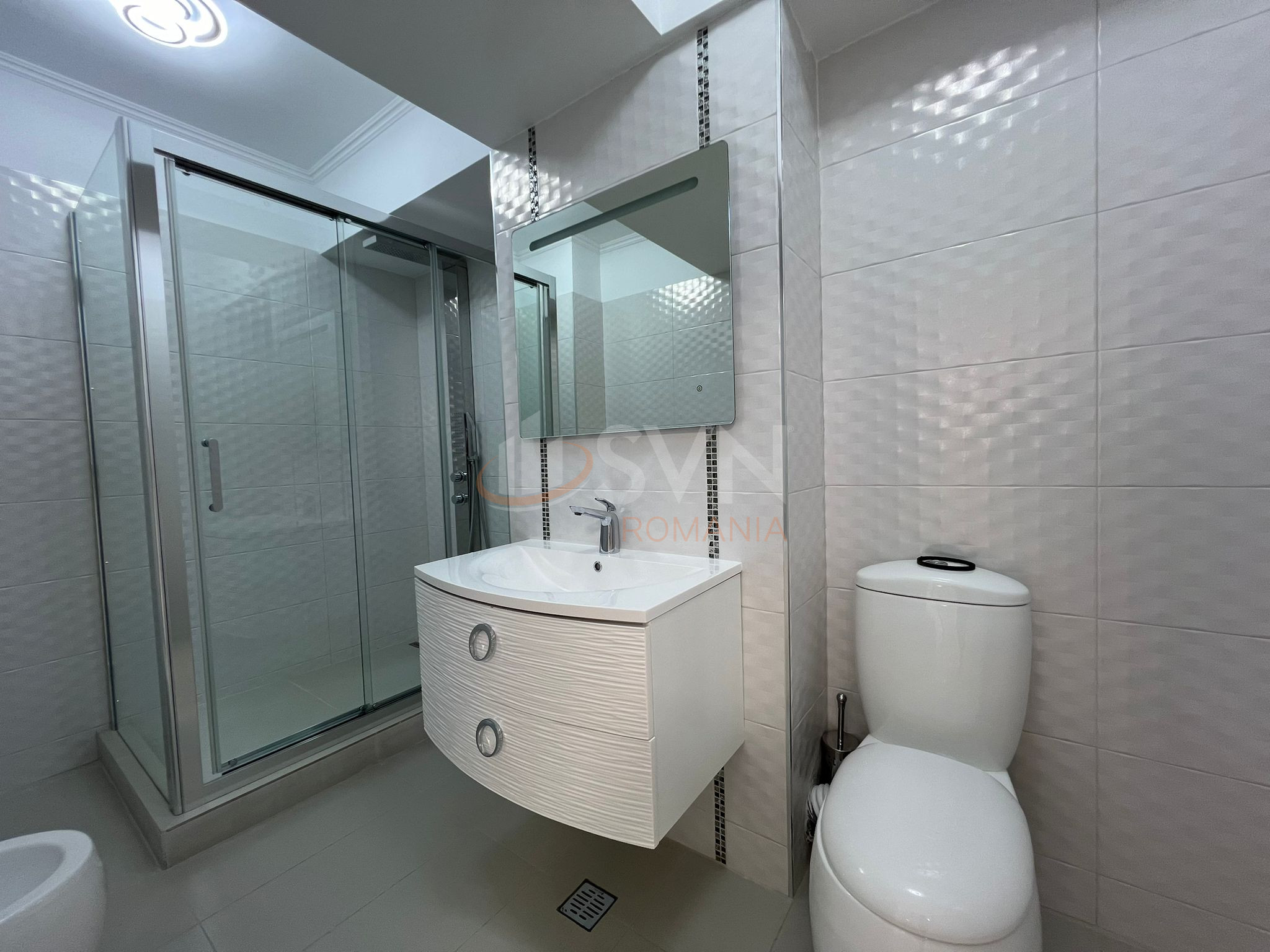 6 camere cu loc parcare subteran inclus Bucuresti/Dorobanti