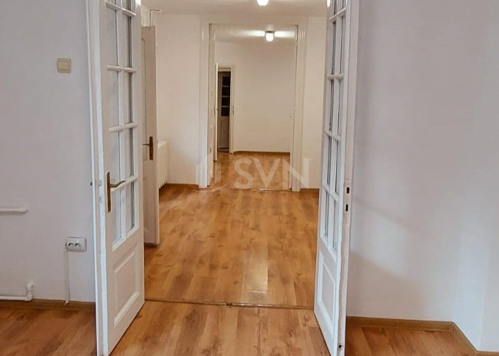 7 camere cu loc parcare exterior inclus Bucuresti/Stefan Cel Mare