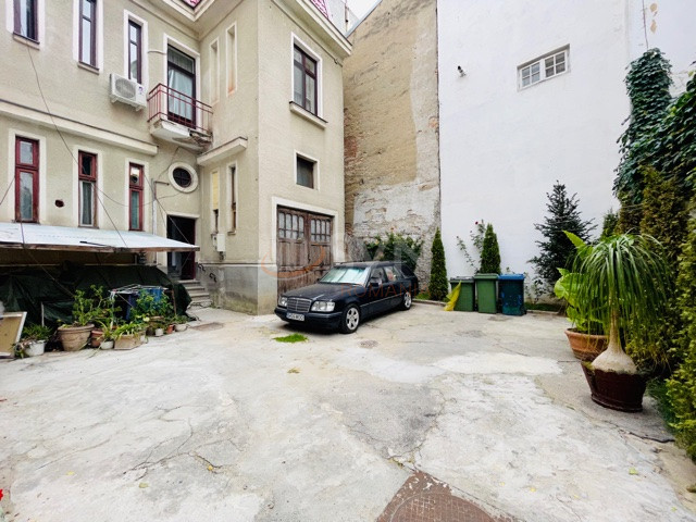 7 camere cu loc parcare subteran inclus Bucuresti/Armeneasca