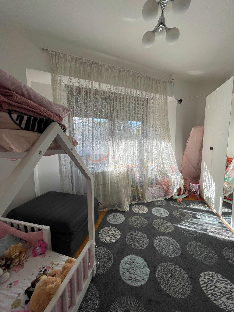 8 camere cu loc parcare exterior inclus Bucuresti/Polona