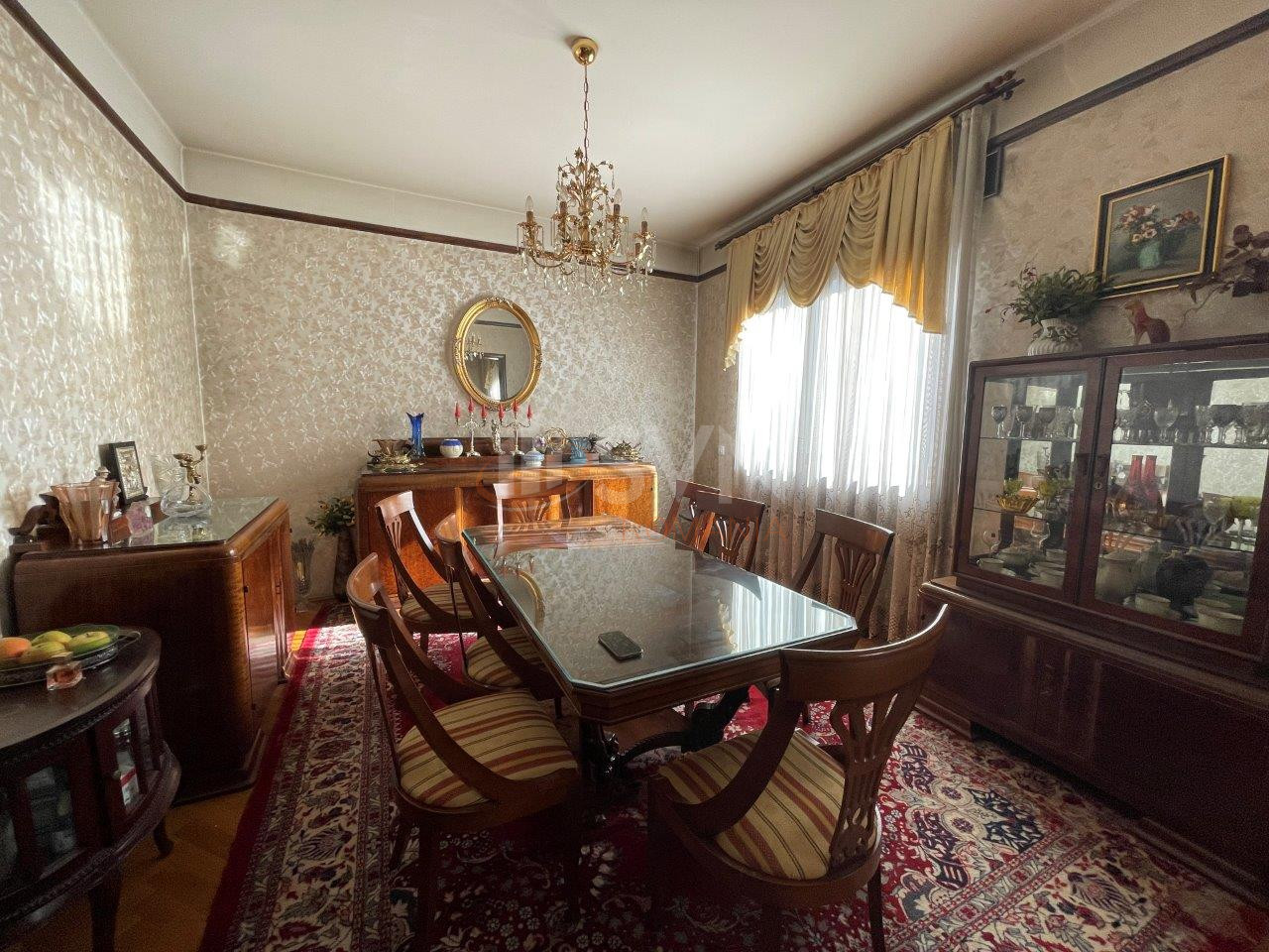 8 camere cu loc parcare exterior inclus Bucuresti/Polona