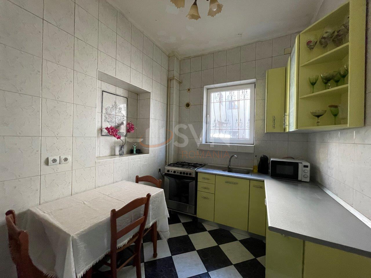 8 camere cu loc parcare exterior inclus Bucuresti/Polona