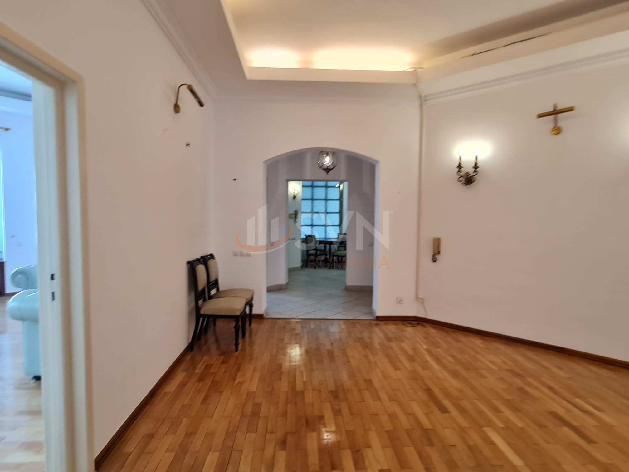 Apartament, 10 camere Bucuresti/Televiziune