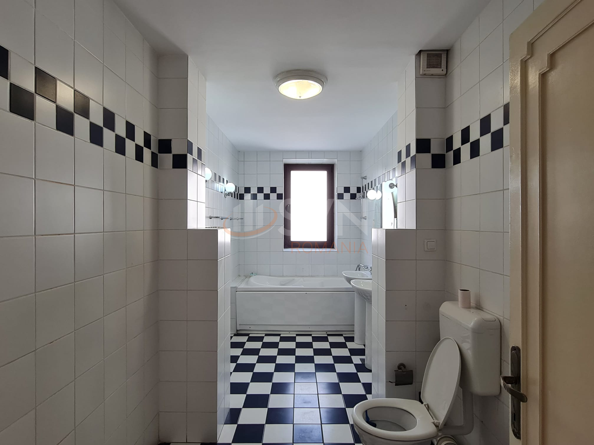 Apartament, 10 camere Bucuresti/Televiziune