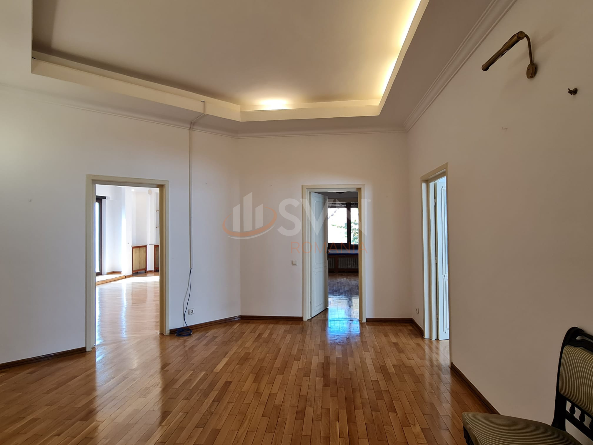 Apartament, 10 camere Bucuresti/Televiziune