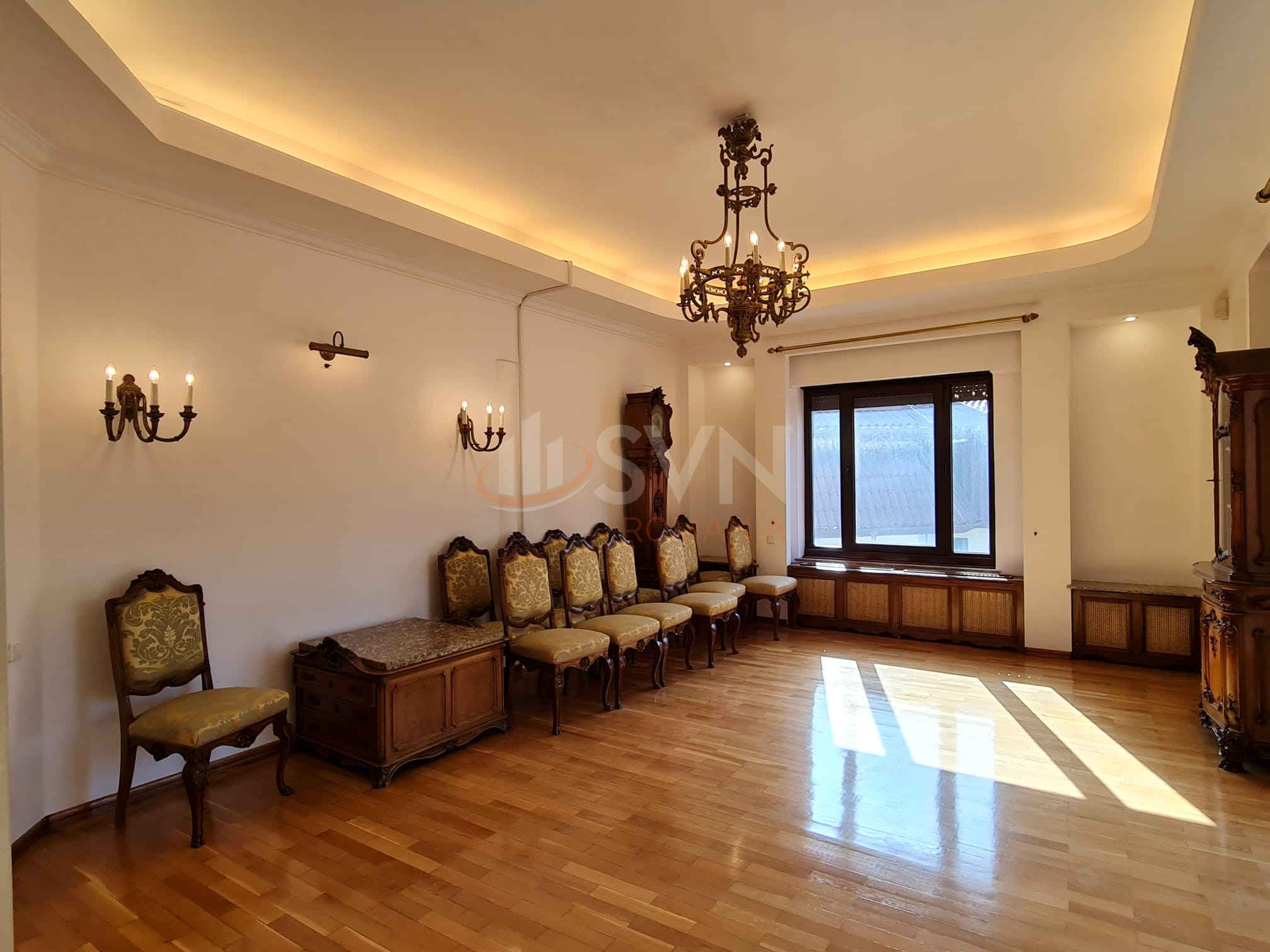 Apartament, 10 camere Bucuresti/Televiziune